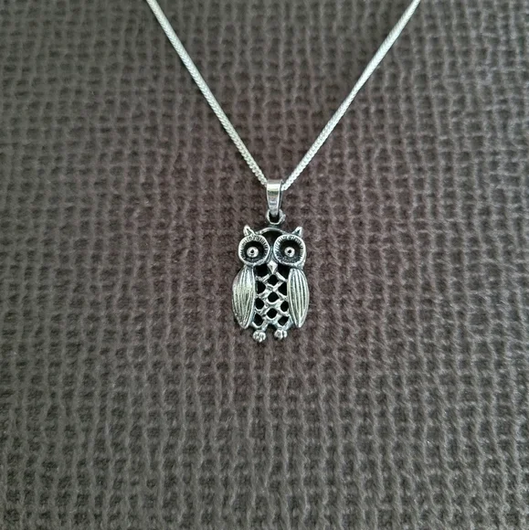 Bonny Jewelry Silver🤍 Owl🦉 Pendant Necklace - NIB - Picture 5 of 16